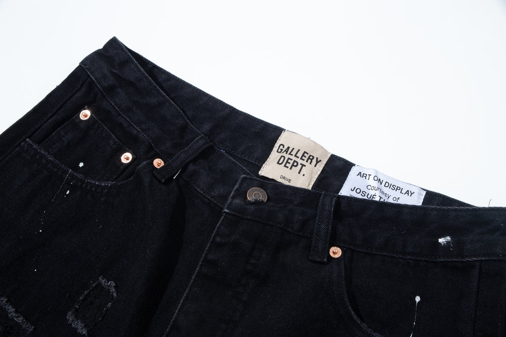 Gallery Shorts